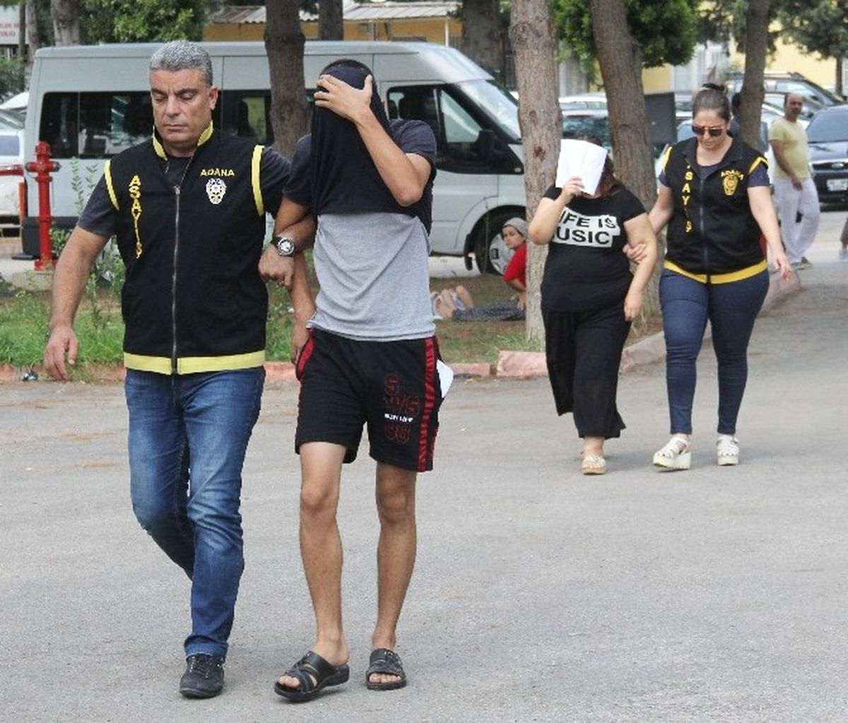 Anne ve Oğlu Fuhuştan Tutuklandı