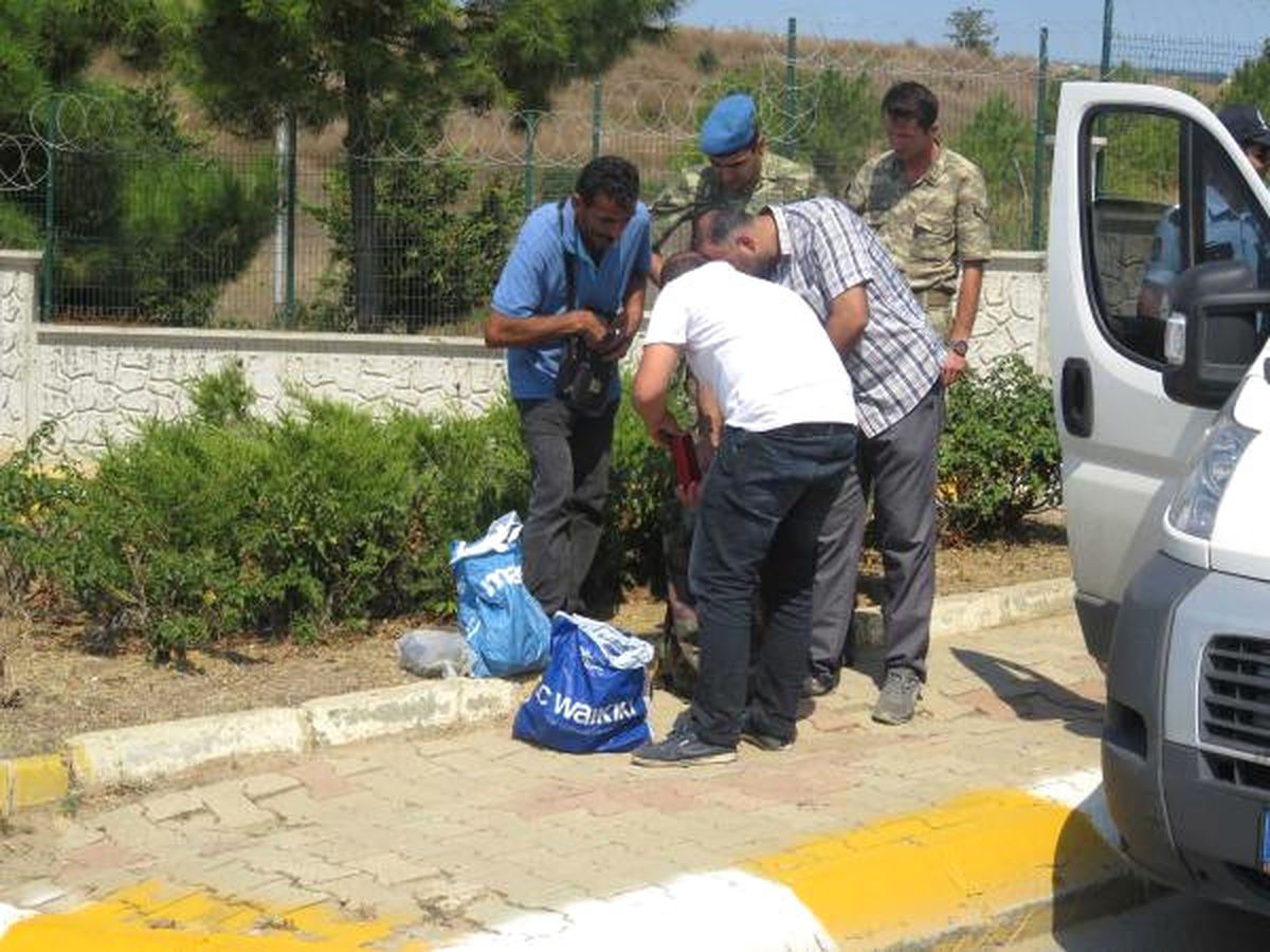 Askeriye Önünde Şüpheli Paket Hareketliliği