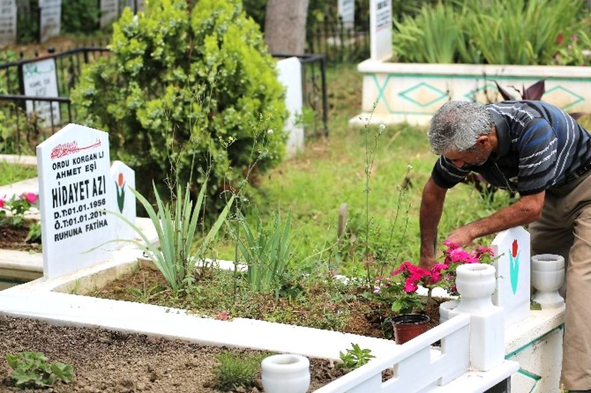 Başiskele\'de Çevre Düzenleme Çalışmaları Devam Ediyor