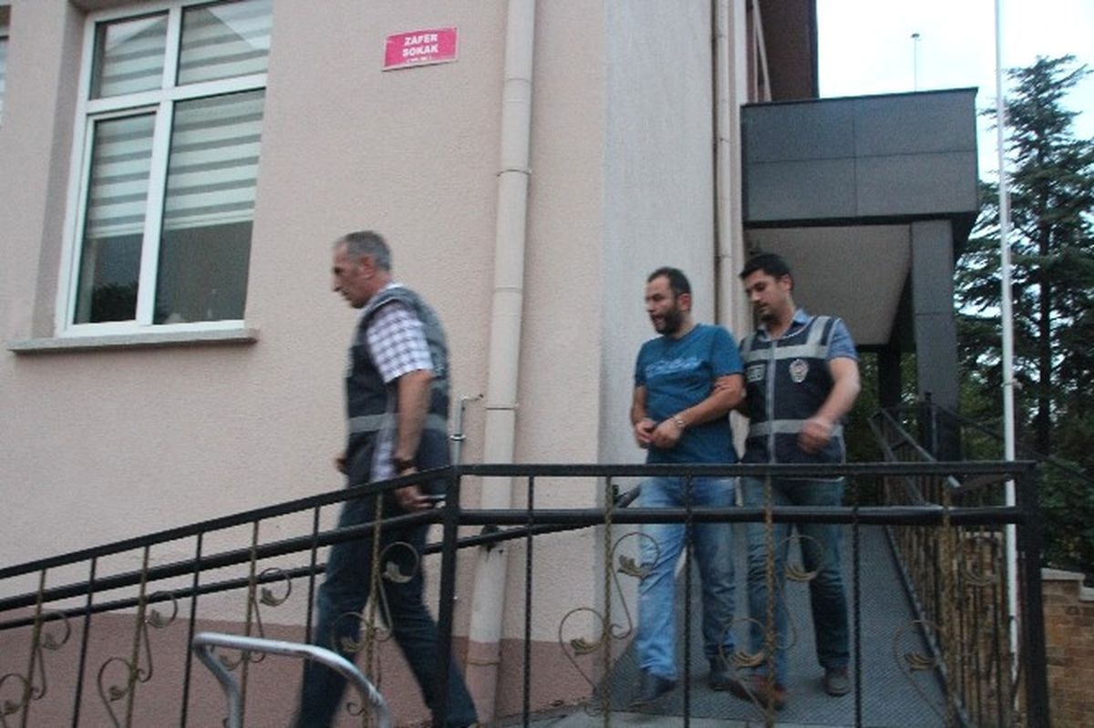 Bilecik\'te Fetö\'dan İhraç Edilen 3 Emniyet Personeli Savcılık Karşısına Çıktı