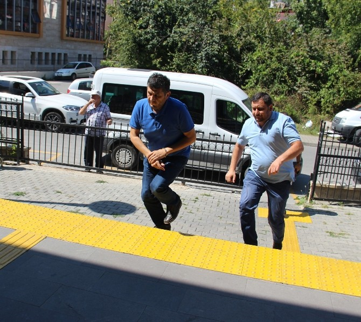 Biri Kadın 4 Fetö/pdy Şüphelisi Adliyeye Getirildi