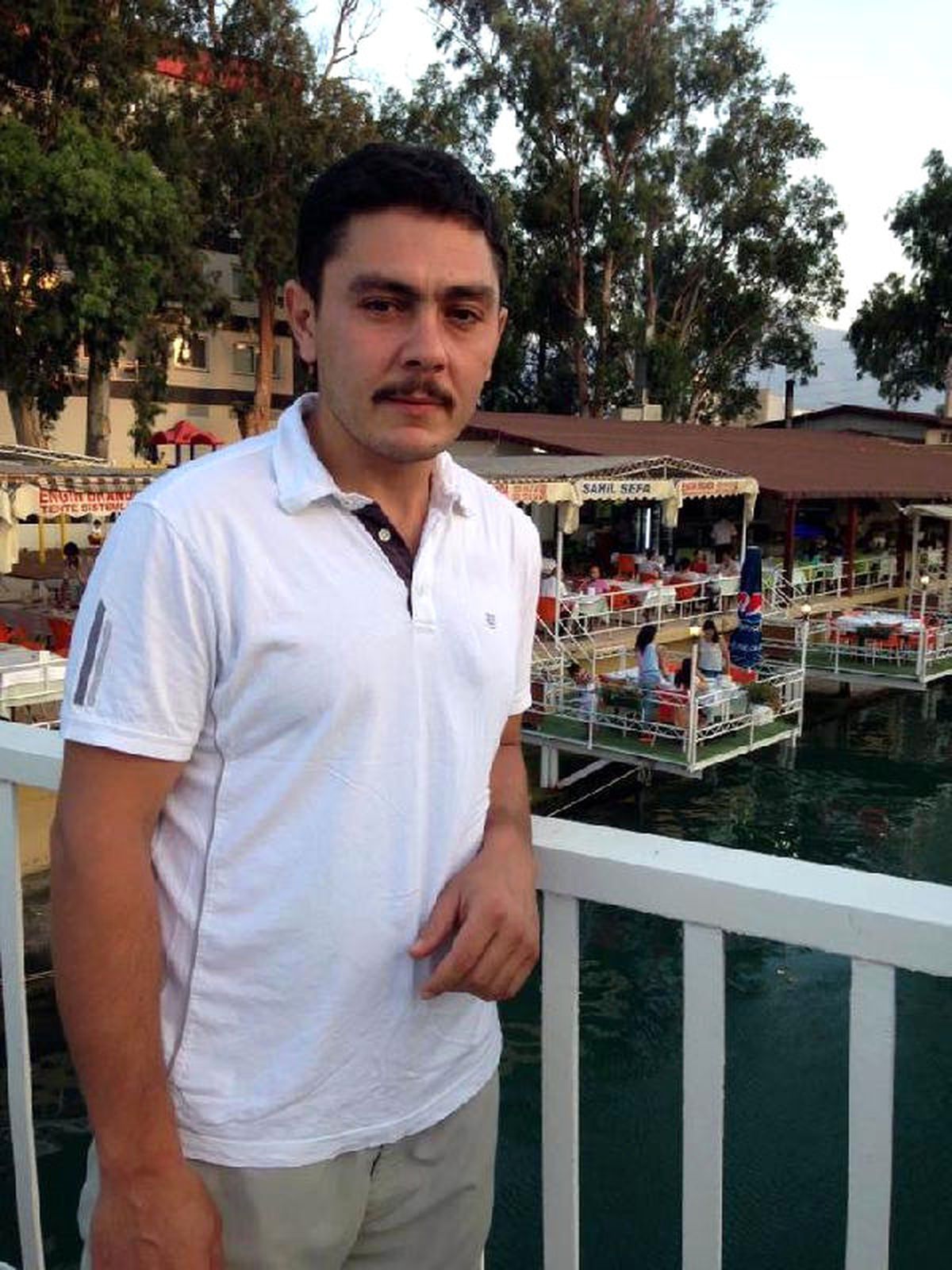 Bunalıma Girdi, İntihar Etti
