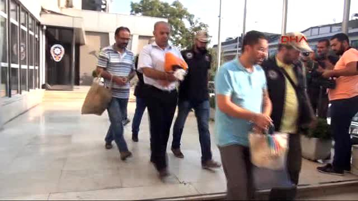 Bursa\'da Fetö Şüphelisi 4 Avukat Adliyeye Sevk Edildi