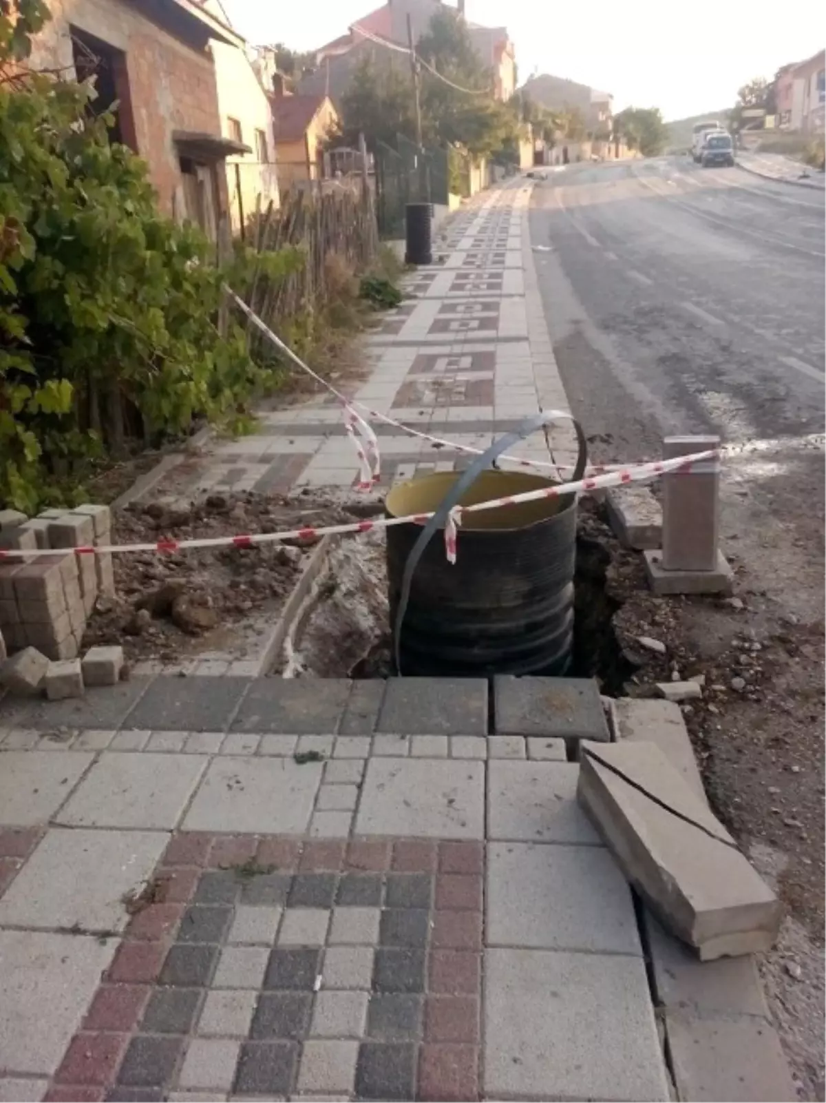 Elektrik Kesintisine Neden Olan Sorunlu Bölgeye Havai Hat Çekiliyor