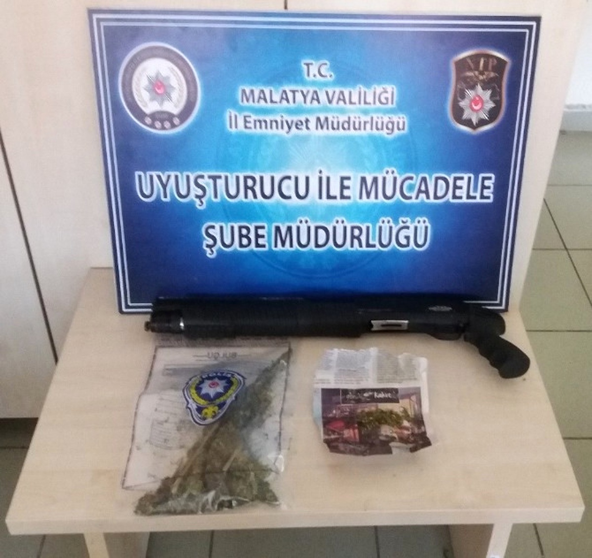 Emniyet Uyuşturucu Tacirlerine Göz Açtırmıyor