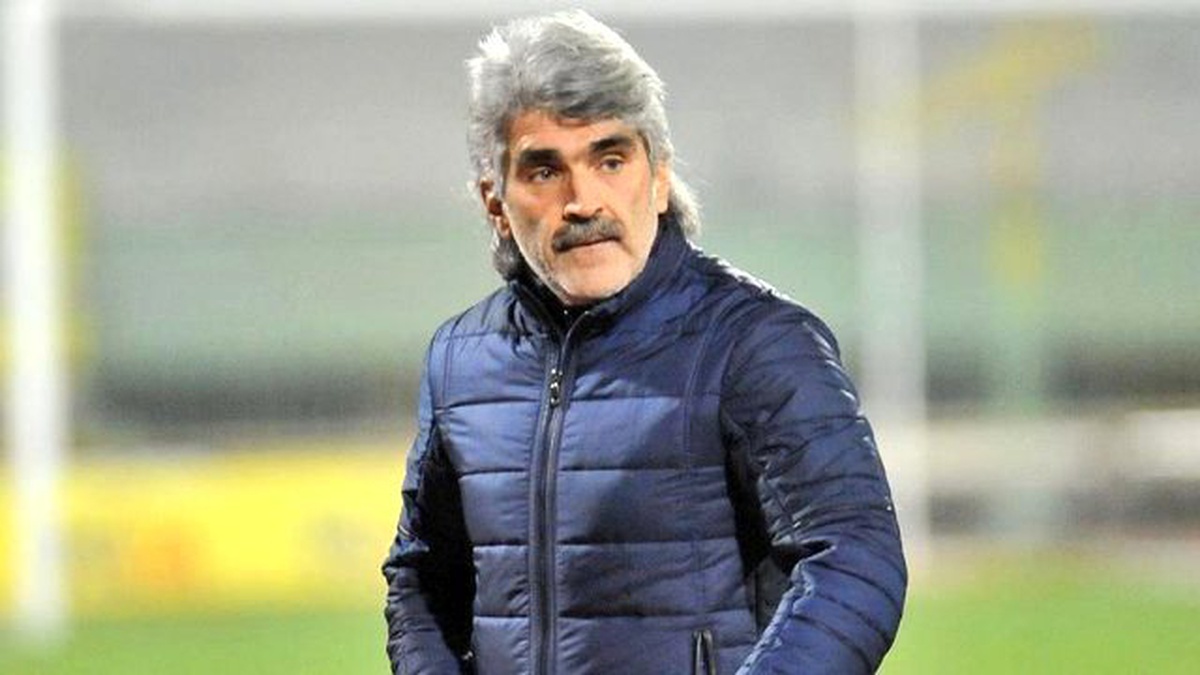 Eski Futbolcular Serbest Bırakıldı