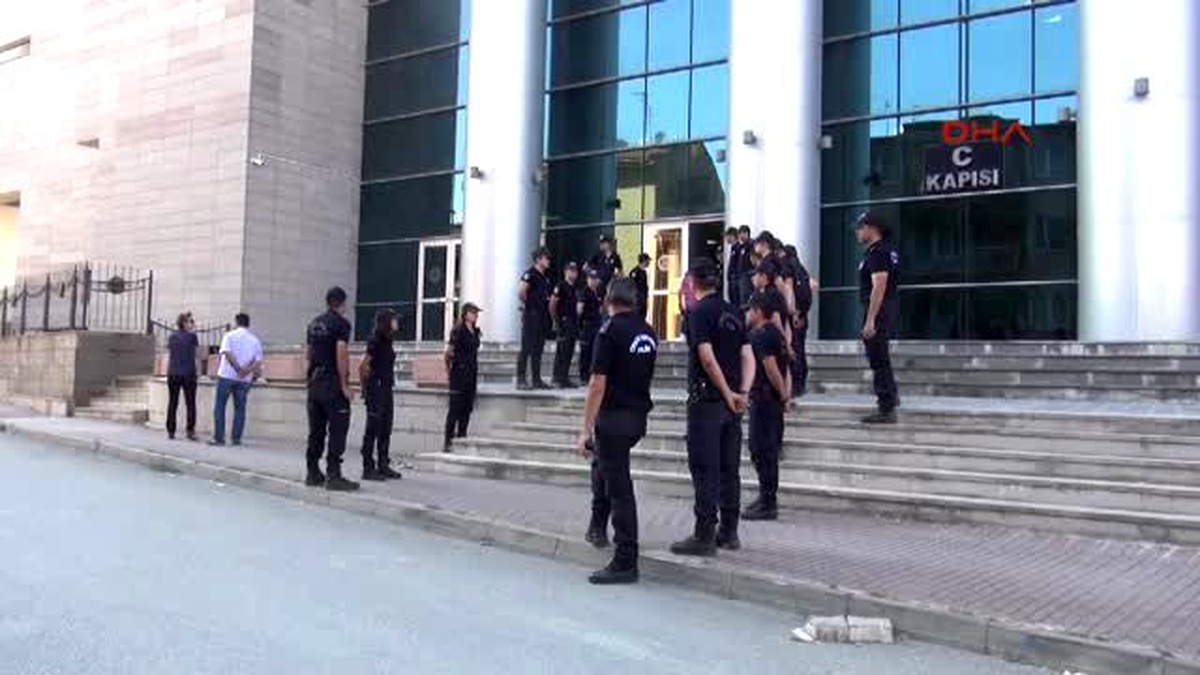 Eskişehir Fetö Operasyonunda Gözaltına Alınan Öğretmenler Adliyede