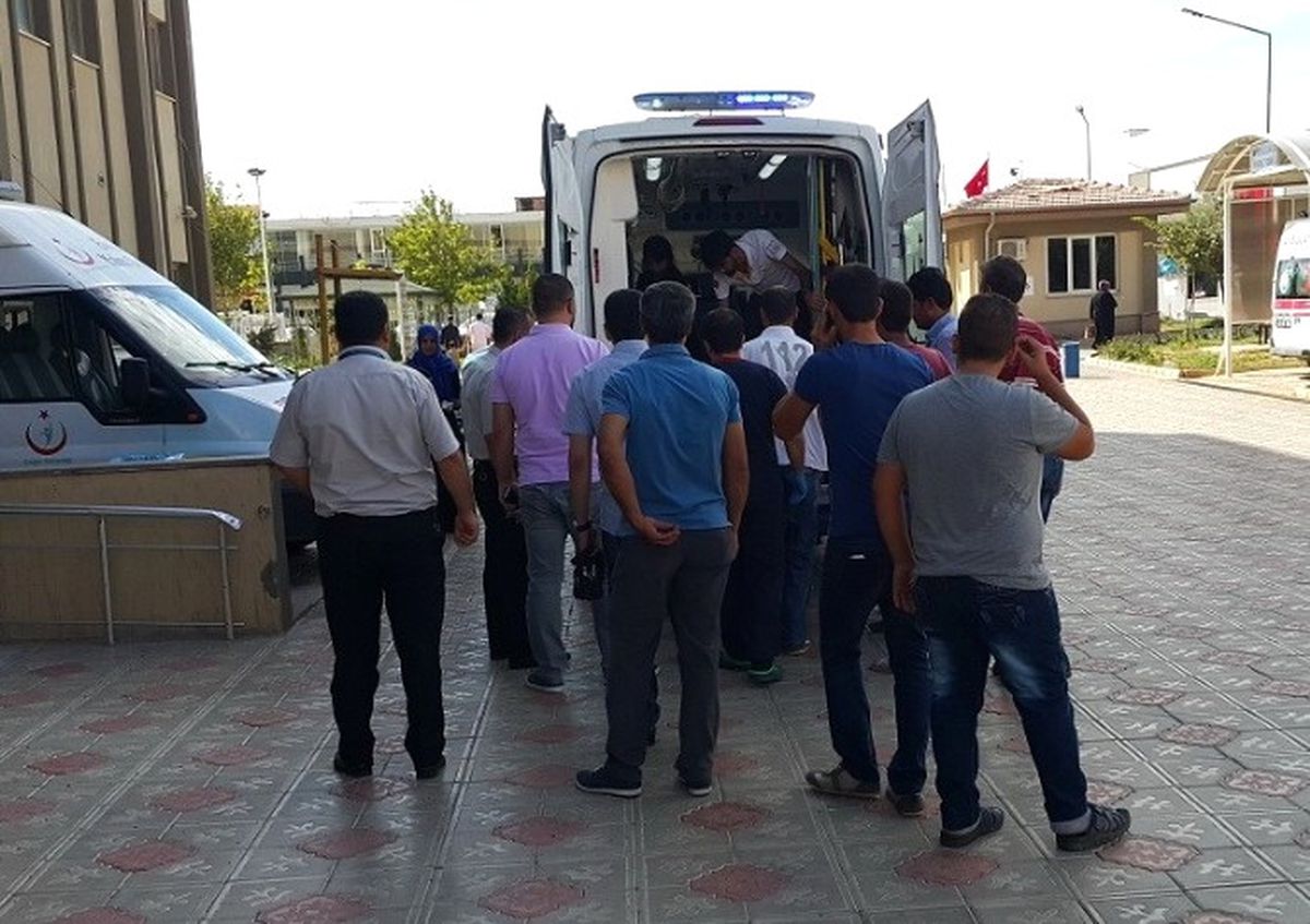 Kahta\'da Trafik Kazası: 1 Yaralı