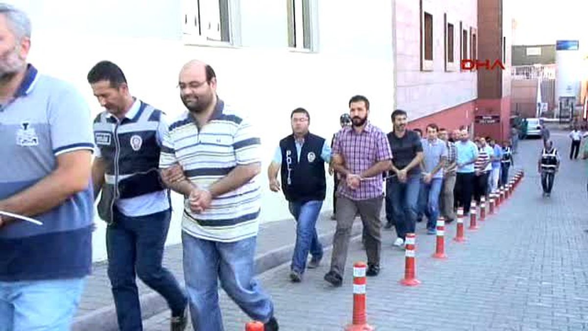 Kayseri\'de Kapatılan Özel Yurt ve Eğitim Kurumlarının Yöneticileri Hakim Karşısında