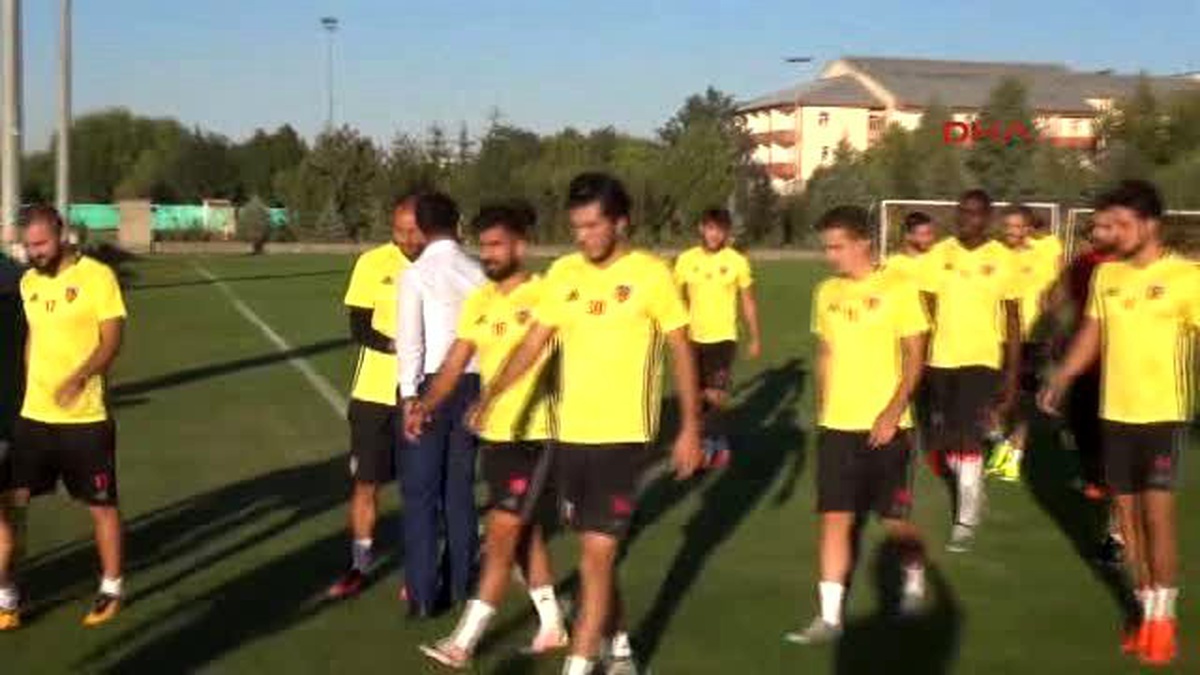 Kayserispor Teknik Direktörü Kutlu Galatasaray\'a Sürprizimiz Olabilir