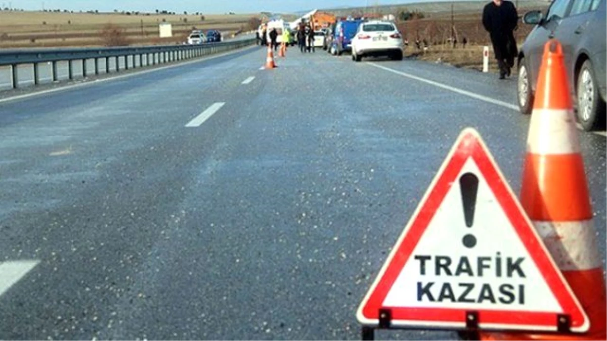 Konya\'da Trafik Kazası: 3 Yaralı