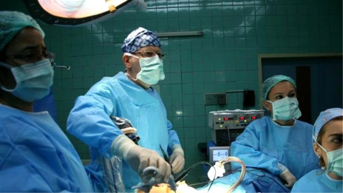 Laparoskopik Yöntemle Tek Seferde 5 Ameliyat