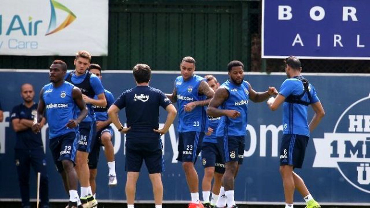 Fenerbahçe\'nin Milli Futbolcuları İdmana Katıldı