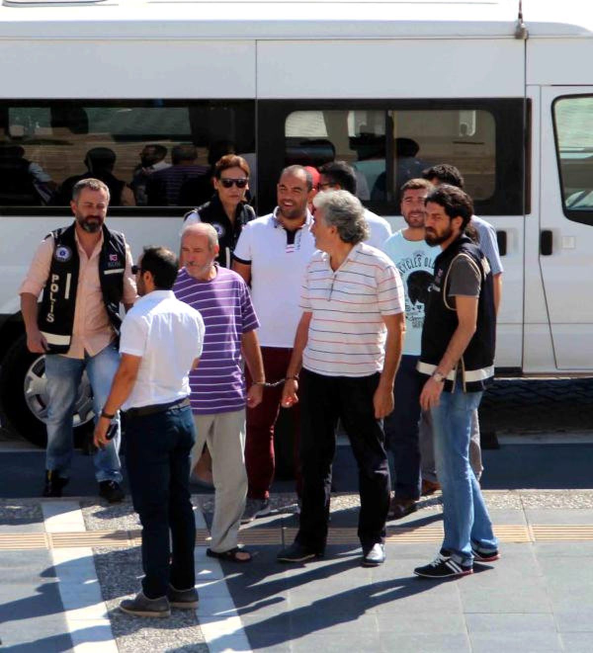 Marmaris\'te \'Bylock\' Kullanan 7 Okul Yöneticisi Tutuklandı