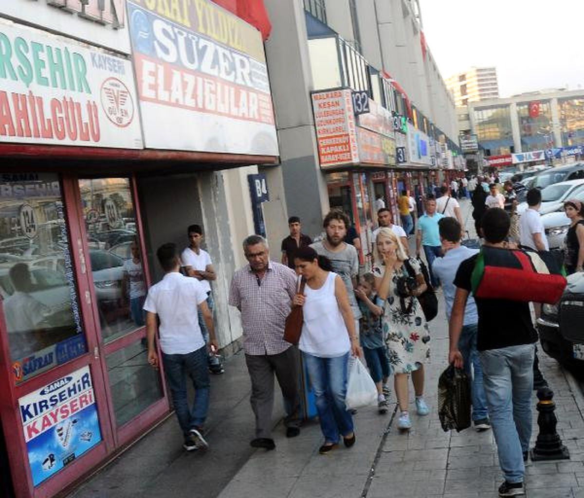 Otogarda Bayram Yoğunluğu Başladı