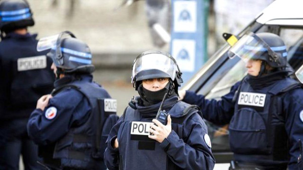 Paris\'te Terör Alarmı