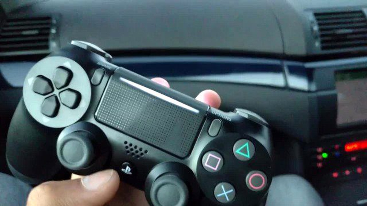 Playstation 4 Pro ve Playstation 4 Slim Resmen Tanıtıldı