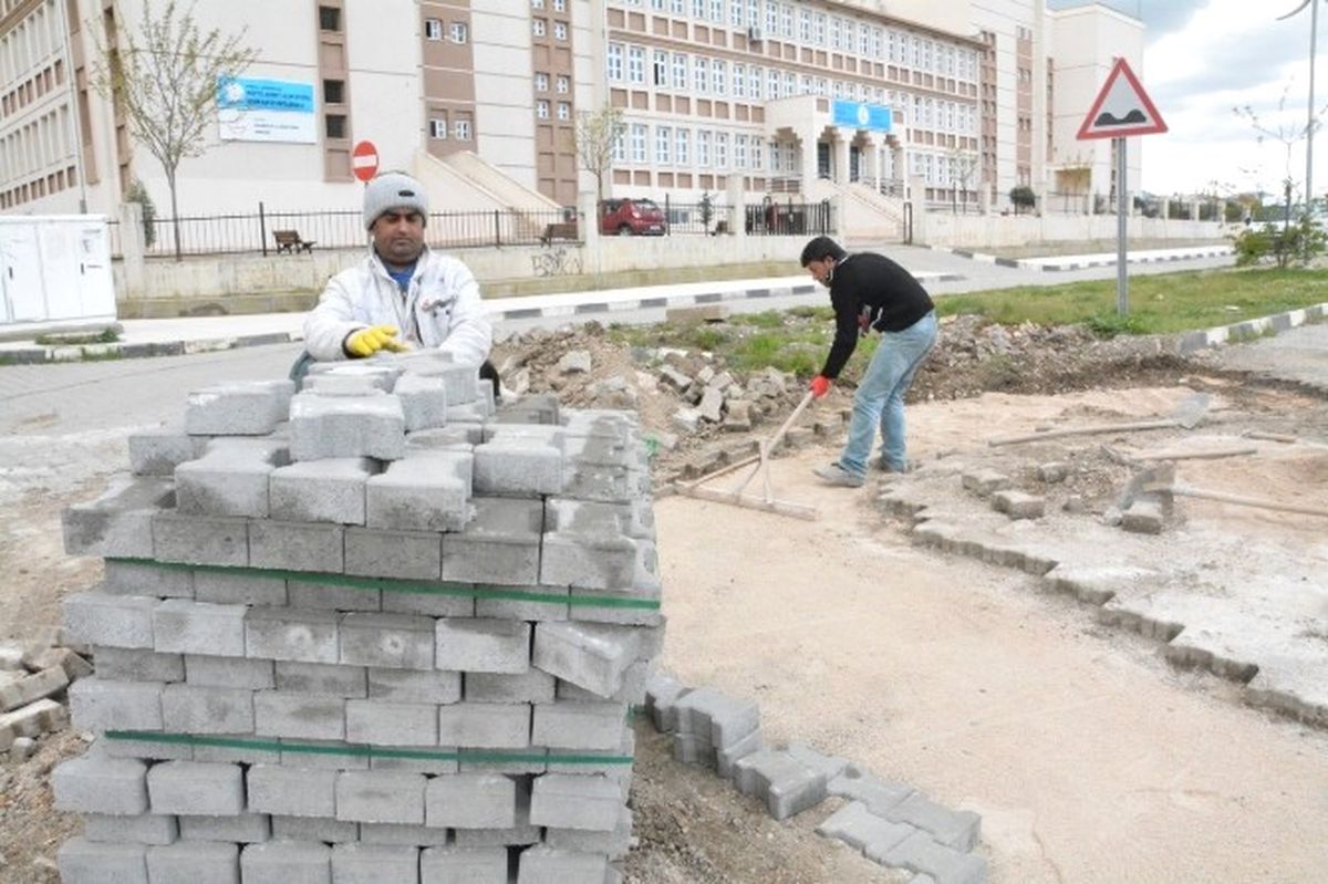 Şehzadeler\'de Okullar Eğitim Yılına Hazır