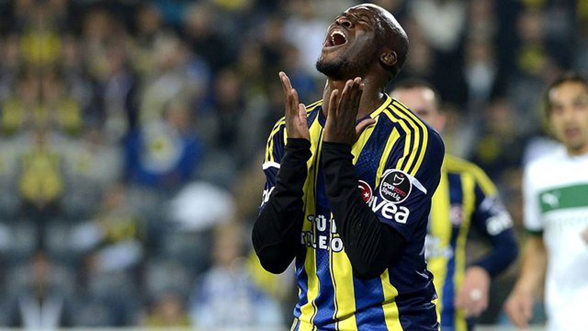 Sow Ailesini Dubai'de Bırakıp Fenerbahçe'ye Döndü