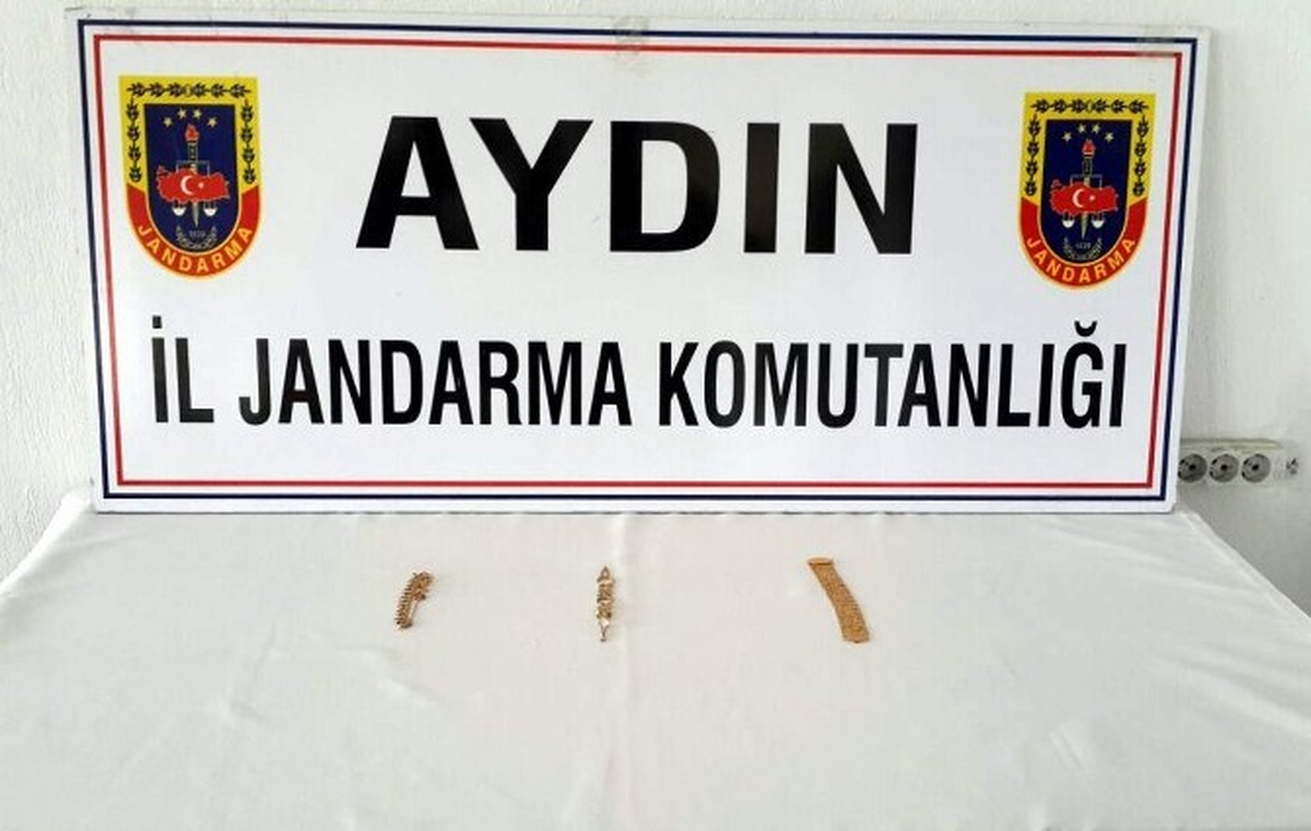 Tarlada Birlikte Çalıştığı Arkadaşının Altınlarını Çaldı