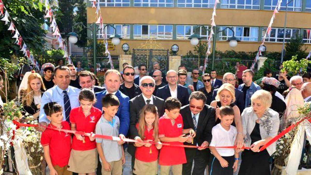 Vali Şahin, Okul Açılışına Katıldı