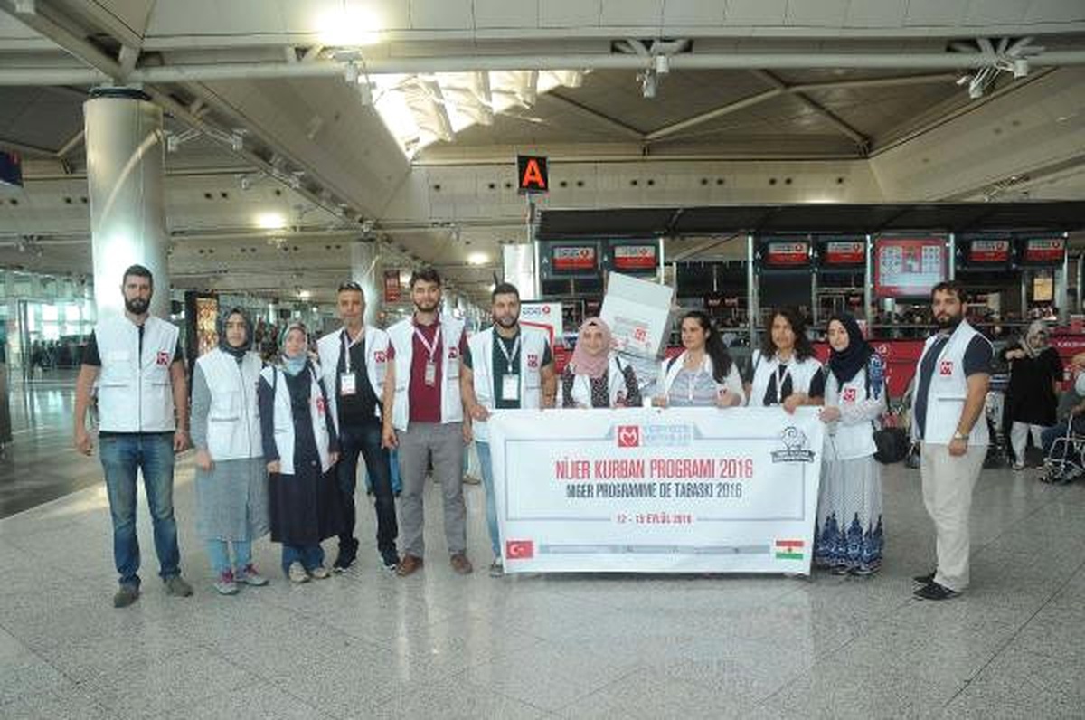 Yeryüzü Doktorları" Kurban Yardımı İçin Yurtdışına Gitti