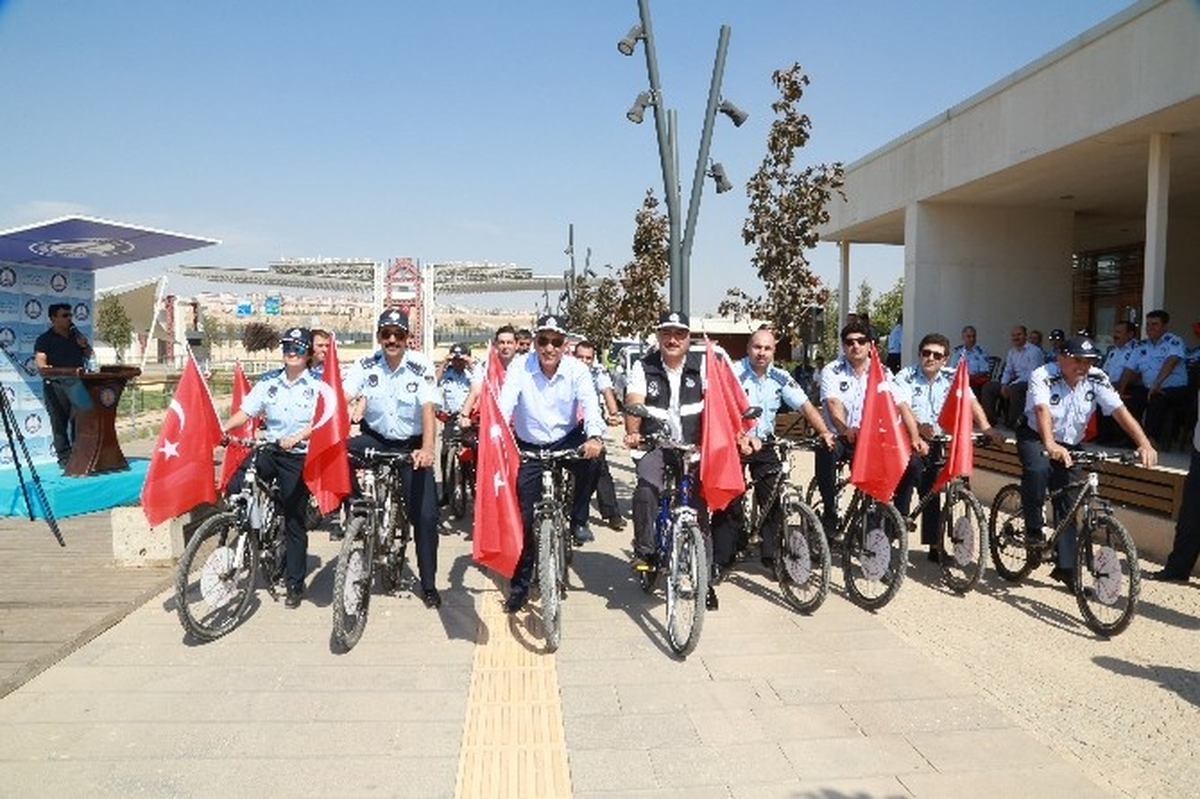 Zabıtalar Bisikletle Yarıştı
