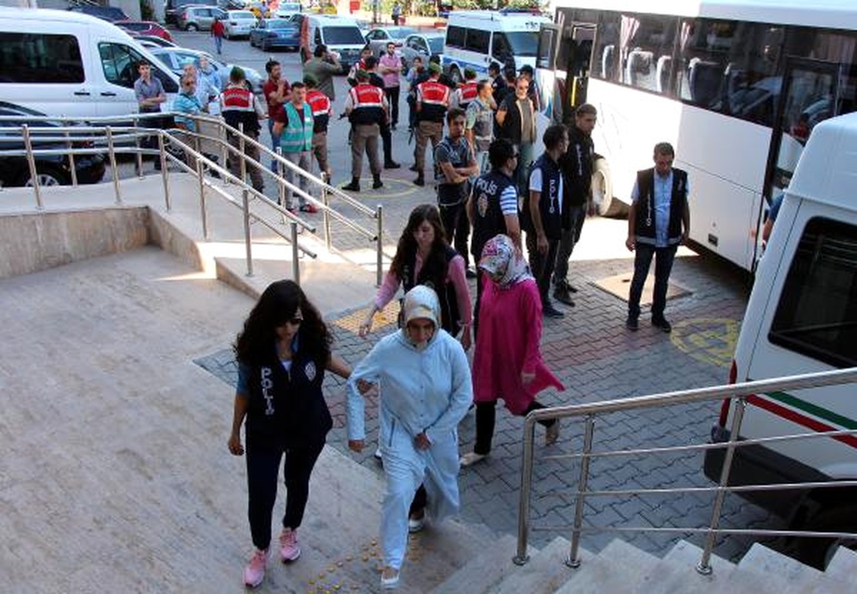 Zonguldak\'ta Fetö Soruşturmasında 10 Şüpheli Adliyede