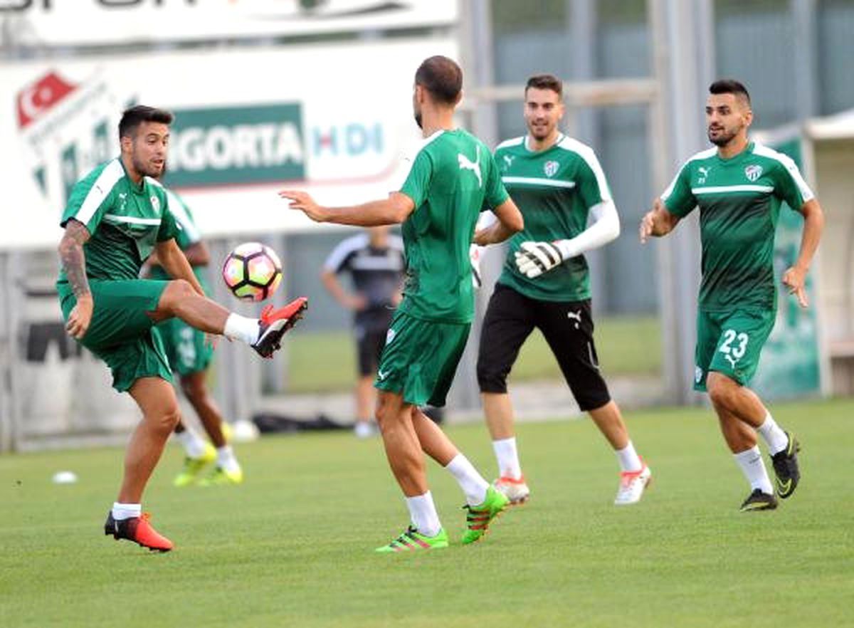 Bursaspor\'da Fenerbahçe Provası