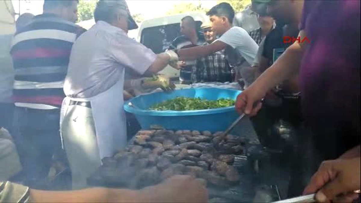 Çanakkale Kasabın Emeklilik Kutlaması Mideye Bayram Ettirdi