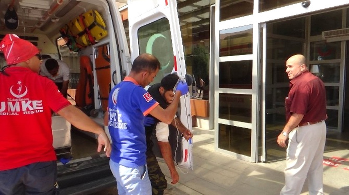 Çobanbey Rai Bölgesinde Çatışmalarda Yaralanan 2 Öso Askeri Kilis\'e Getirildi