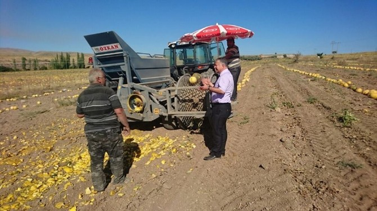 Develi Kaymakamı Duru Çiftçileri Ziyaret Etti