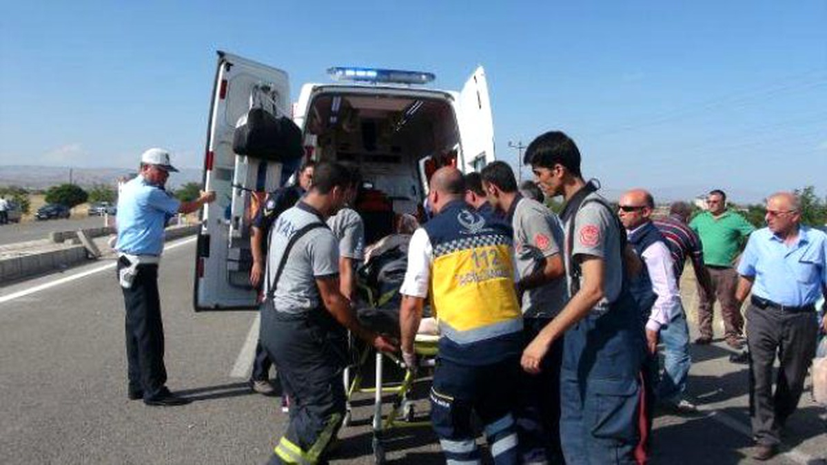 Elazığ\'da Otomobilin Çarptığı Yaşlı Adam Öldü