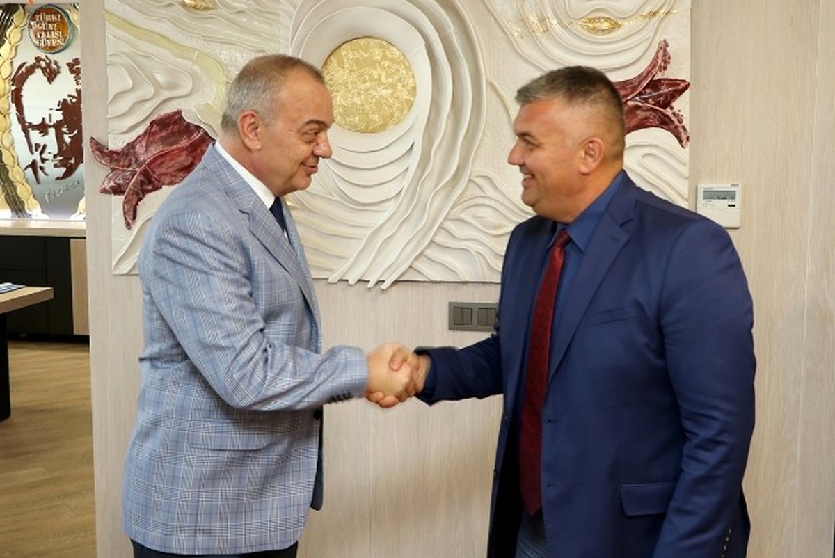 Ensivri, Avrupa Konseyi Yerel ve Bölgesel Yönetimler Konseyi\'ne Seçildi