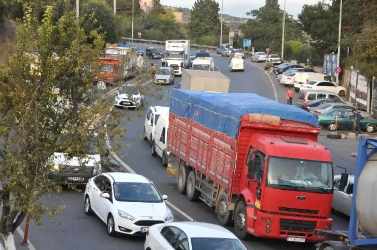 Eskihisar İskelesi\'nde Bayram Yoğunluğu Başladı