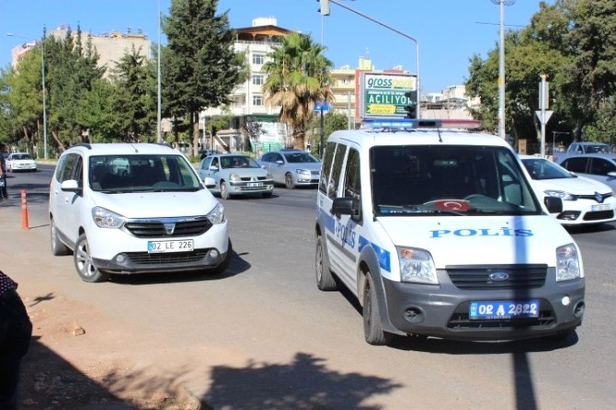 Fetö\'ye Ait Olduğu İddia Edilen Araca El Konuldu