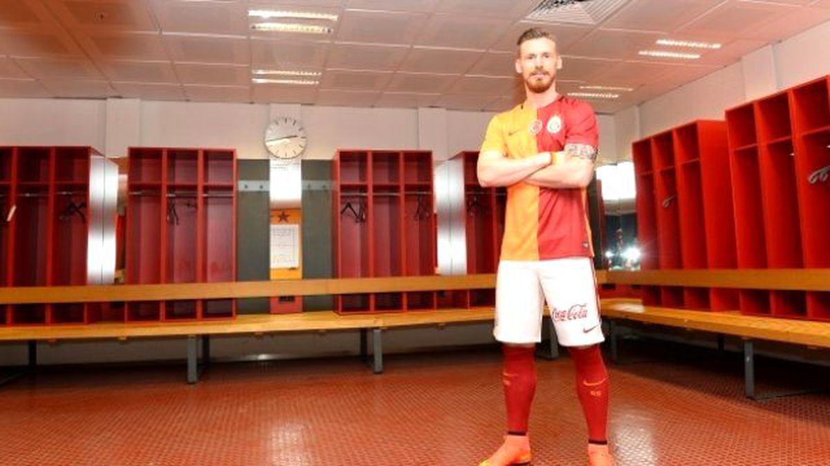 Galatasaray\'da Serdar Aziz Şoku