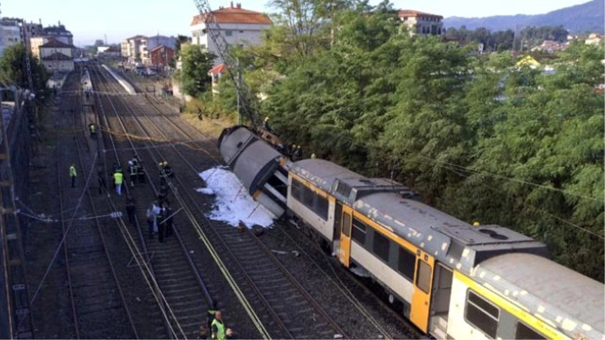İspanya\'da Tren Kazası: 4 Ölü