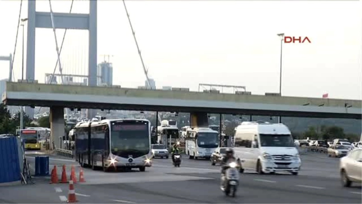 Bayram Tatili Nedeniyle İstanbul\'dan Göç Başladı! Trafik Adeta Felç Oldu