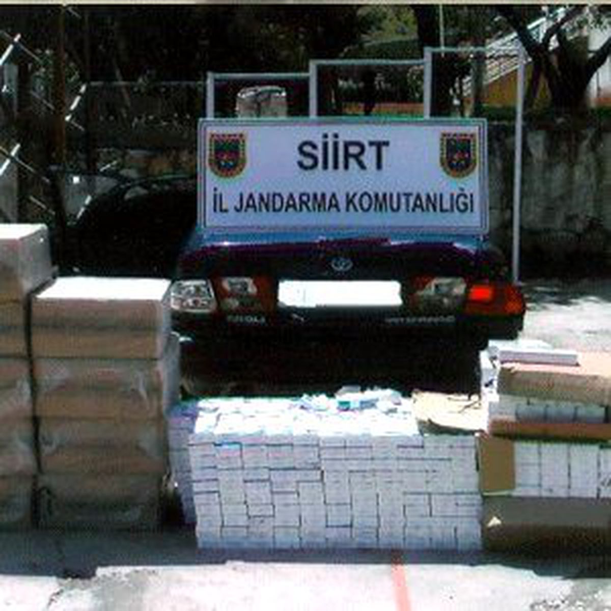 Siirt\'te Kaçak Sigara Operasyonu