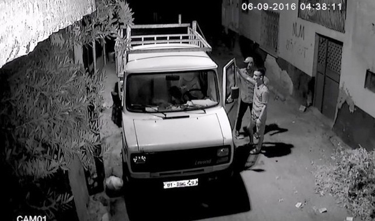Kamyoneti Dans Ederek Çaldı