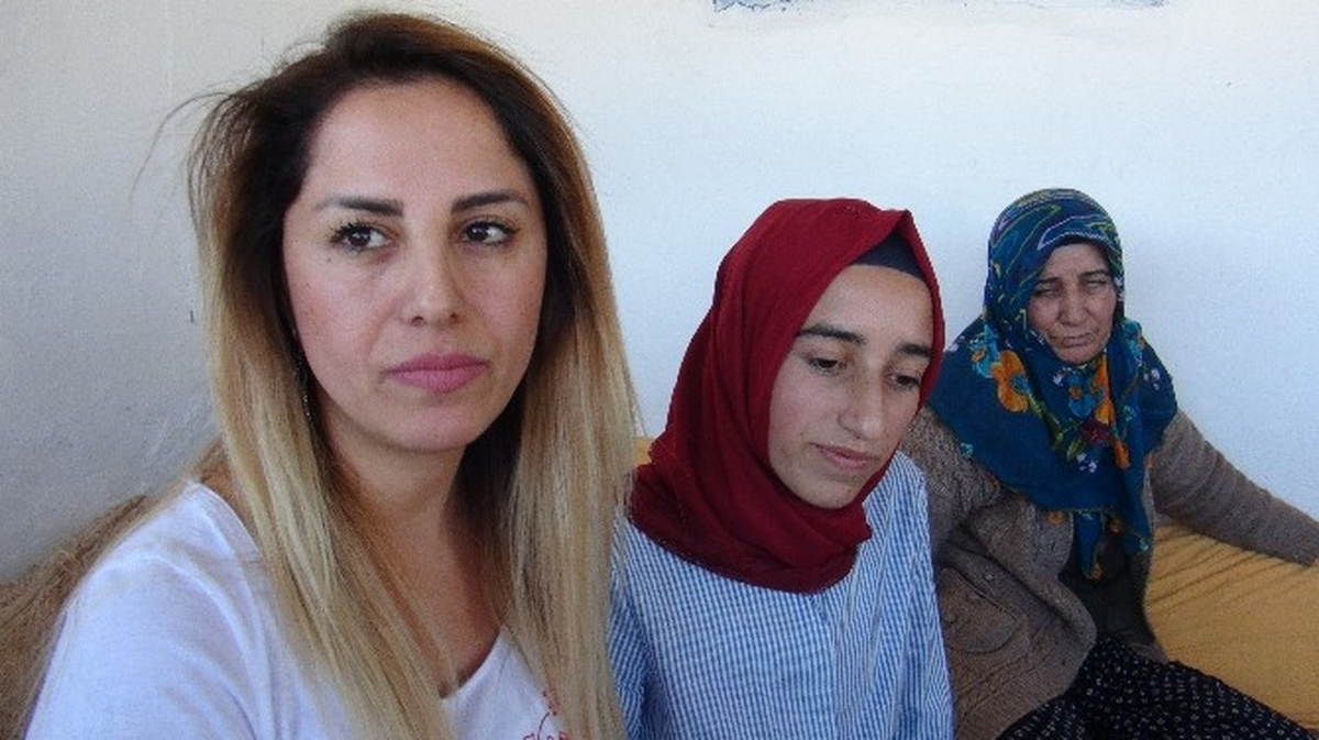 Kanser İyilik Ekibi, Genç Kızın Üniversite Hayalini Gerçekleştirmesine Yardım Etti