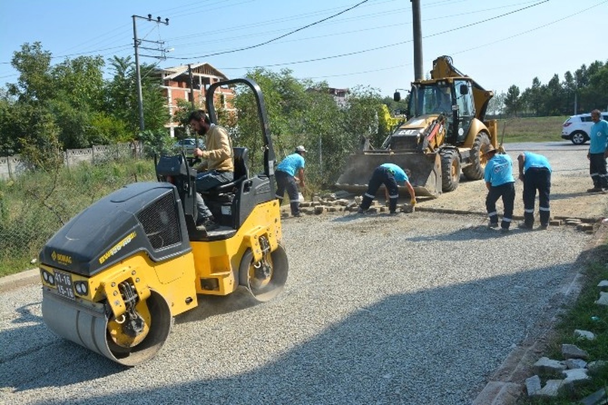 Kartepe\'de Yollar Bayrama Hazırlanıyor
