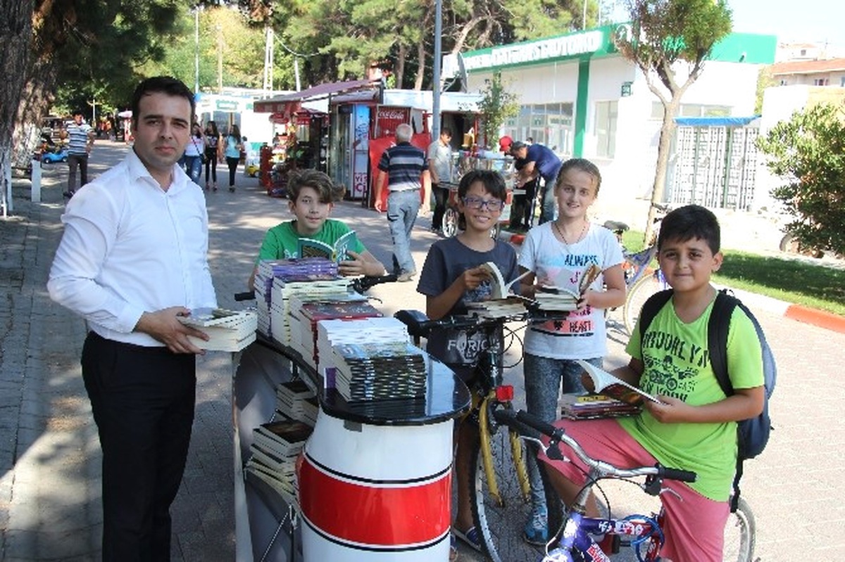 Kırklareli Belediyesi\'nden Okuma Alışkınlığına Katkı