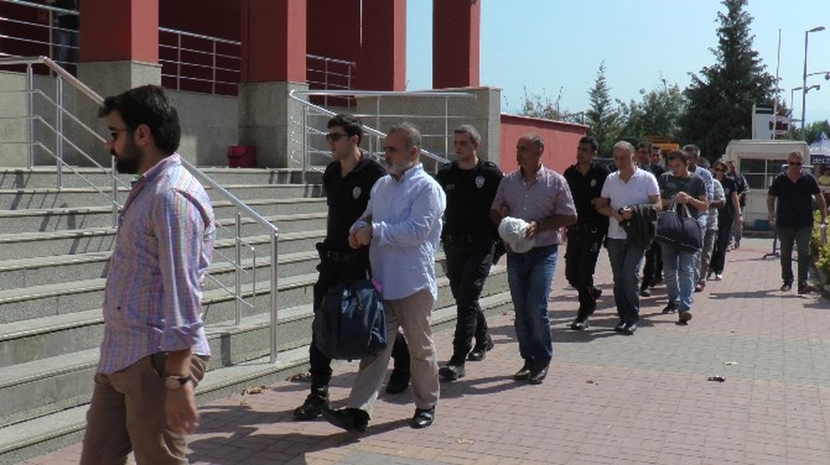 Kocaeli\'de Fetö Operasyonu: 7 Kişi Adliyeye Sevk Edildi