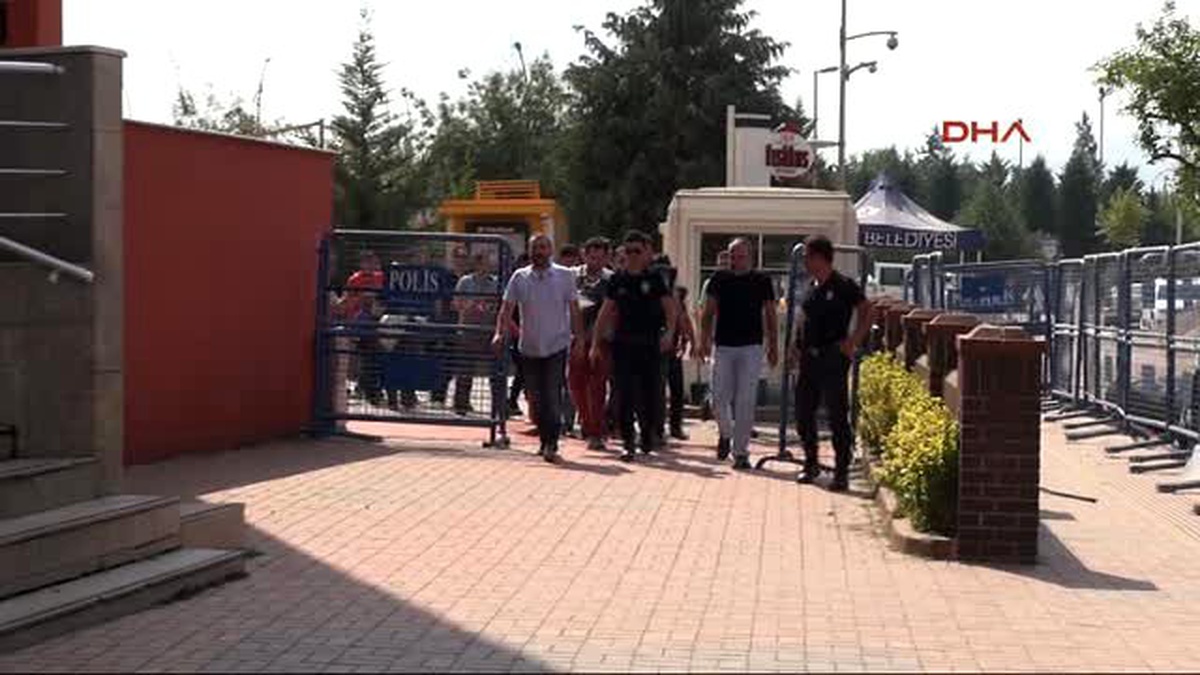 Kocaeli Fetö Operasyonunda 13 Kişi Adliyeye Sevk Edildi