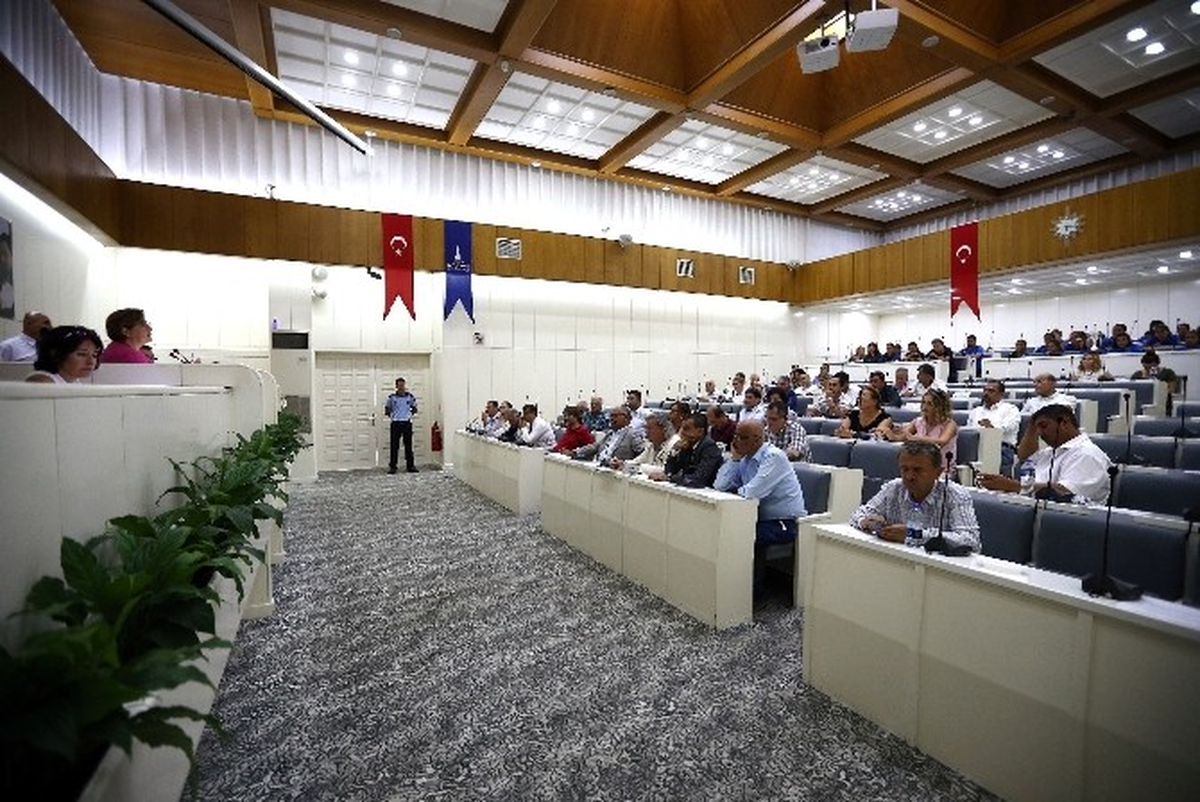 Konak\'ın Yıldızları Umut Veriyor