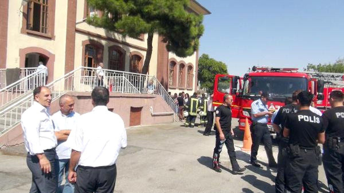 Konya Milli Eğitim Müdürlüğü Arşivinde Yangın Paniği