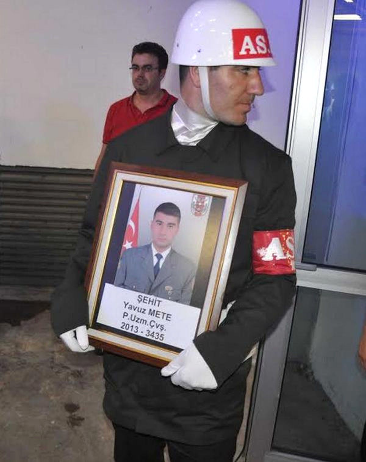 Müezzinoğlu ve Ala Şehit Ailesini Ziyaret Etti