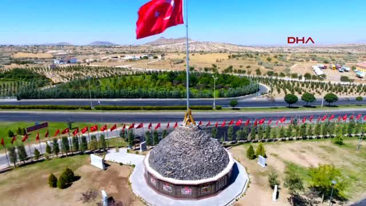 Nevşehir - Şehitlik Parkı?nda, "15 Temmuz Vatan Şehitleri Anıtı"